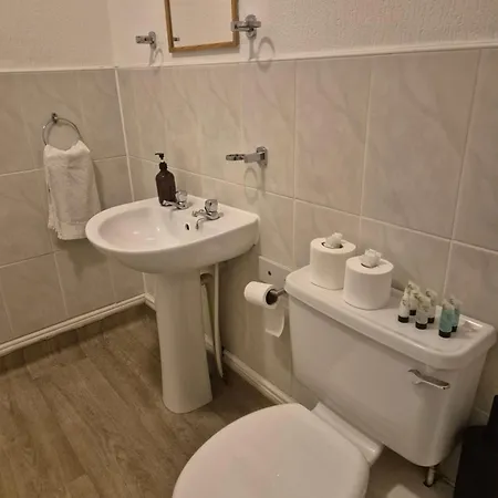 The Old Victoria Hotel 2*