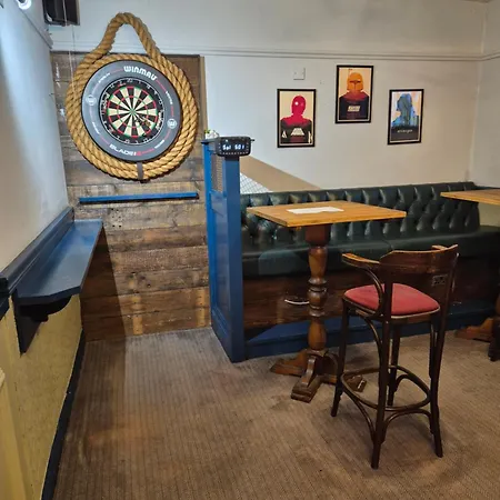 The Old Victoria Hotel 2*